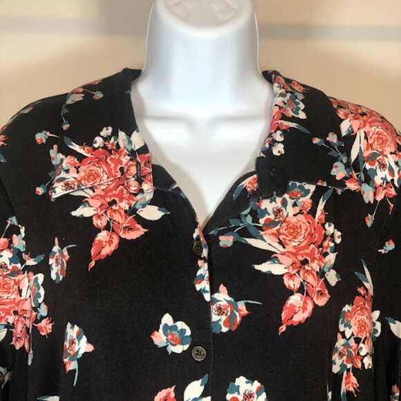 Kim Rogers Size XXL Tunic top- black with floral design - Picture 4 of 15